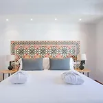 Soho Boutique Atalia