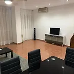 Room Valdeolleros