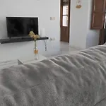 Sunny Holiday Apartment In The Historic Centre- Private Parking