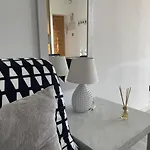 Mi Pequeno Atico Con Vistas