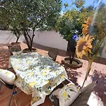 Casa Del Mar