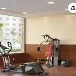 Apartamento En Urbanizacion De Lujo Con Piscina, Gimnasio Y Spa Aparcamiento Gratis En La Zona