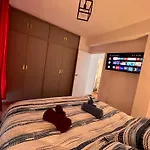 Amplio Apartamento Familiar Con Parking Privado En Pleno Centro De Cordoba