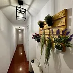 Amplio Apartamento Familiar Con Parking Privado En Pleno Centro De Cordoba