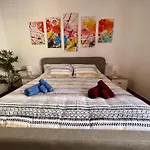 Amplio Apartamento Familiar Con Parking Privado En Pleno Centro De Cordoba