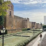 La Casa De La Muralla