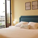Apartamento Puerta De Cordoba- Exterior Con Balcones