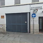 El Capricho De 1849 & Parking