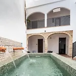 Your Perfect Base For Exploring Cordoba