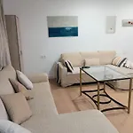 Bonito, Centrico, Fresco Y Tranquilo Apartamento En Santa Marina