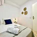 Suite Deluxe Puerta De Almodovar