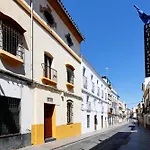Apartamentos Almedina