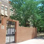 Piscina Y Parking Incluidos, Amplio Piso En Av. Manolete