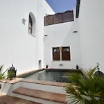 Apartasuites Alberca