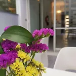 Hotel Boutique Caireles