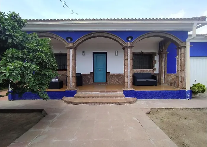 CASA con PISCINA - LAS YUCAS