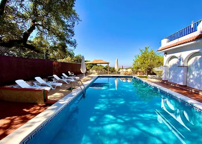 Estudio Con Cocina, Bano Y Piscina De Temporada Compartida, A 8Km De Cordoba, En Plena Sierra, By Trassierrarooms