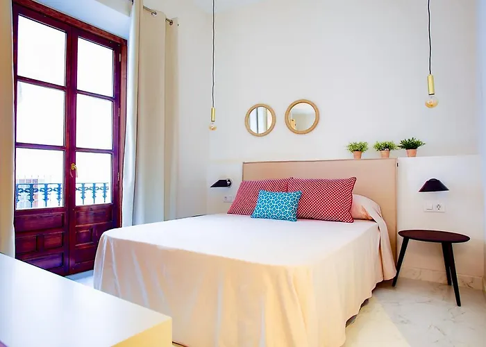 OYO Apartamentos Leiva