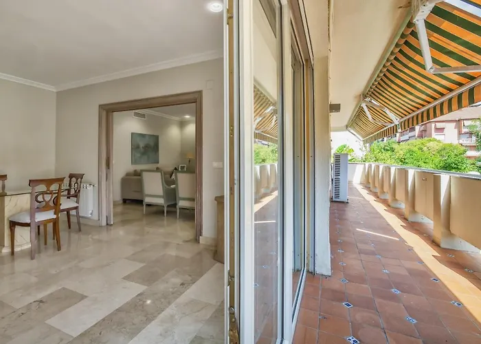 Apartamento Los Tilos & Parking & Piscina
