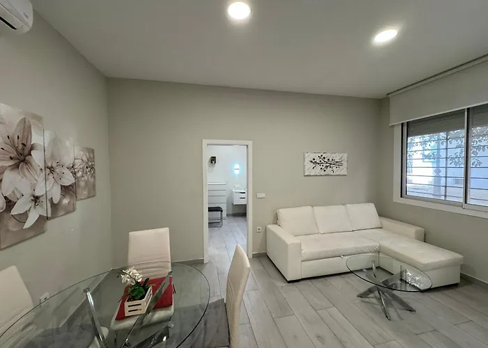 Garden City Loft 3