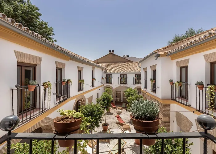Líbere Córdoba Patio Santa Marta