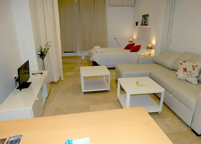 Minimalist Loft Center By Gms Apartamentos