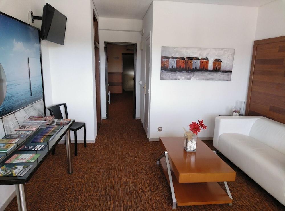 Hotel Manjares
