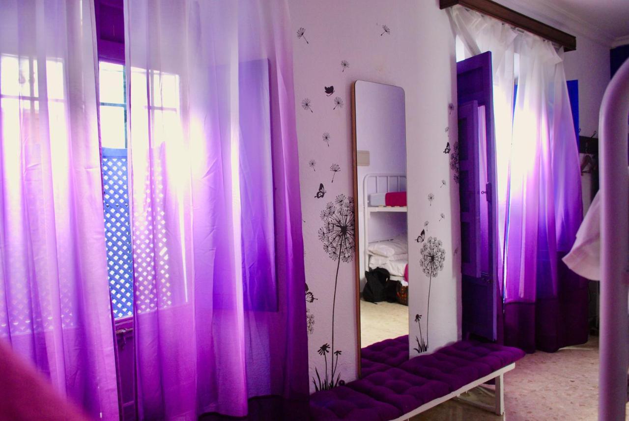 Backpacker Al-katre Bed and breakfast
