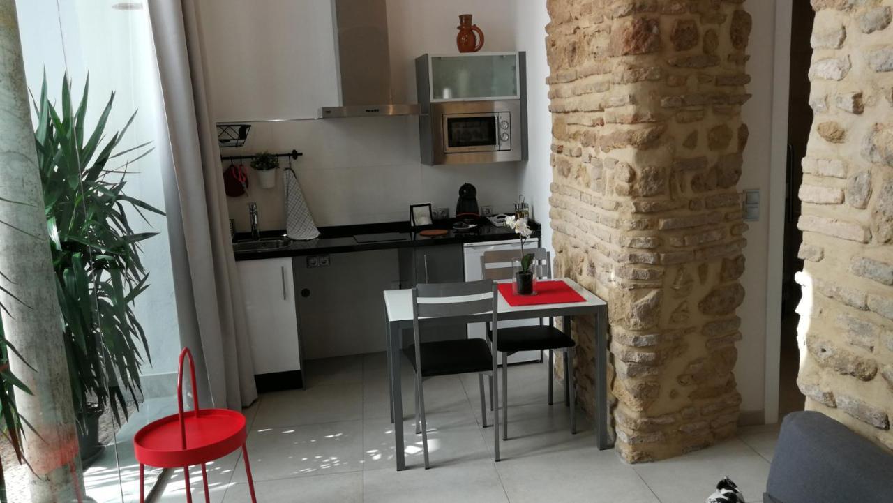 Apartamento Patio De La Escalera - Agustín Moreno 46 *
