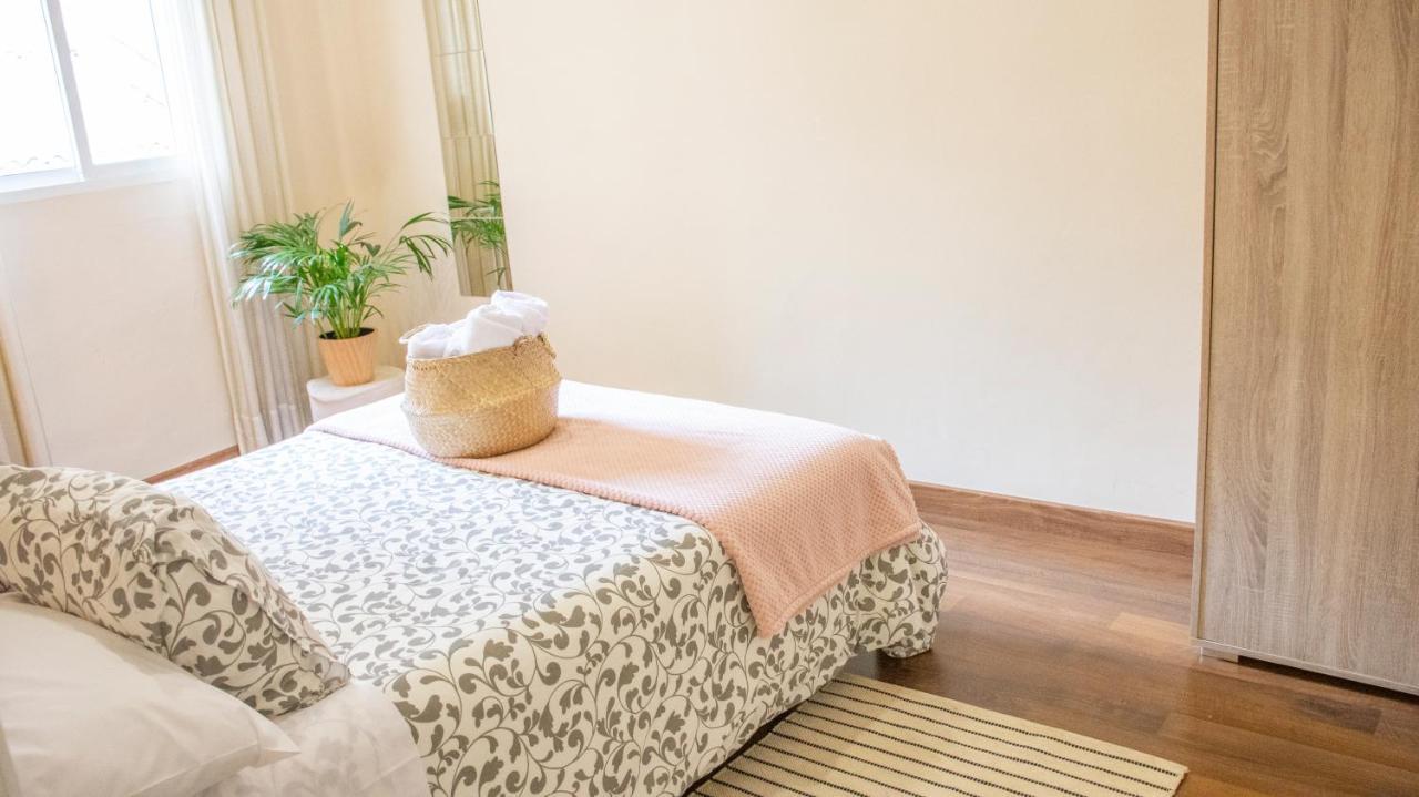 Cool La Compania Apartment *