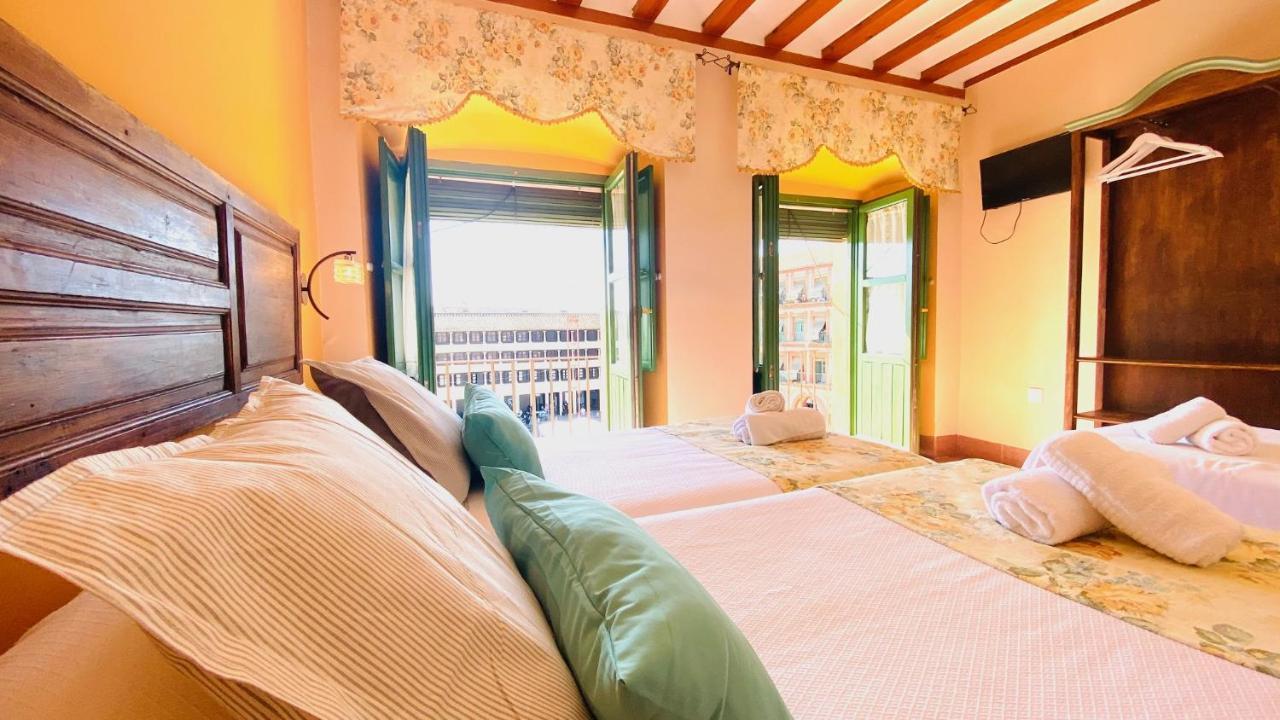 Hostel Plaza Mayor Corredera Bed & Breakfast *