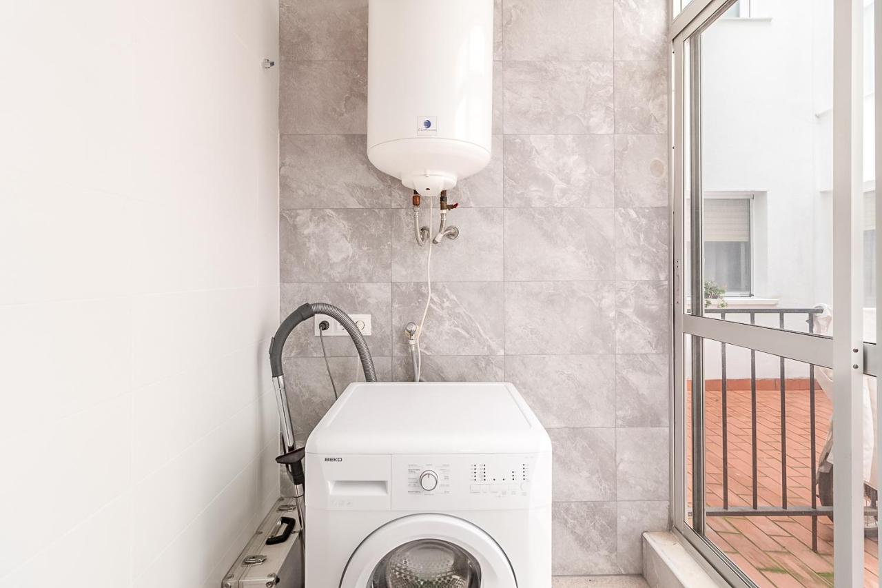 Apartamento Laura. Estancia Agradable En *