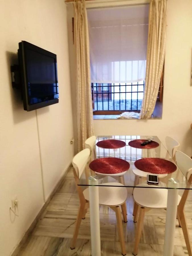 Comfortable In 42 M² Parking *