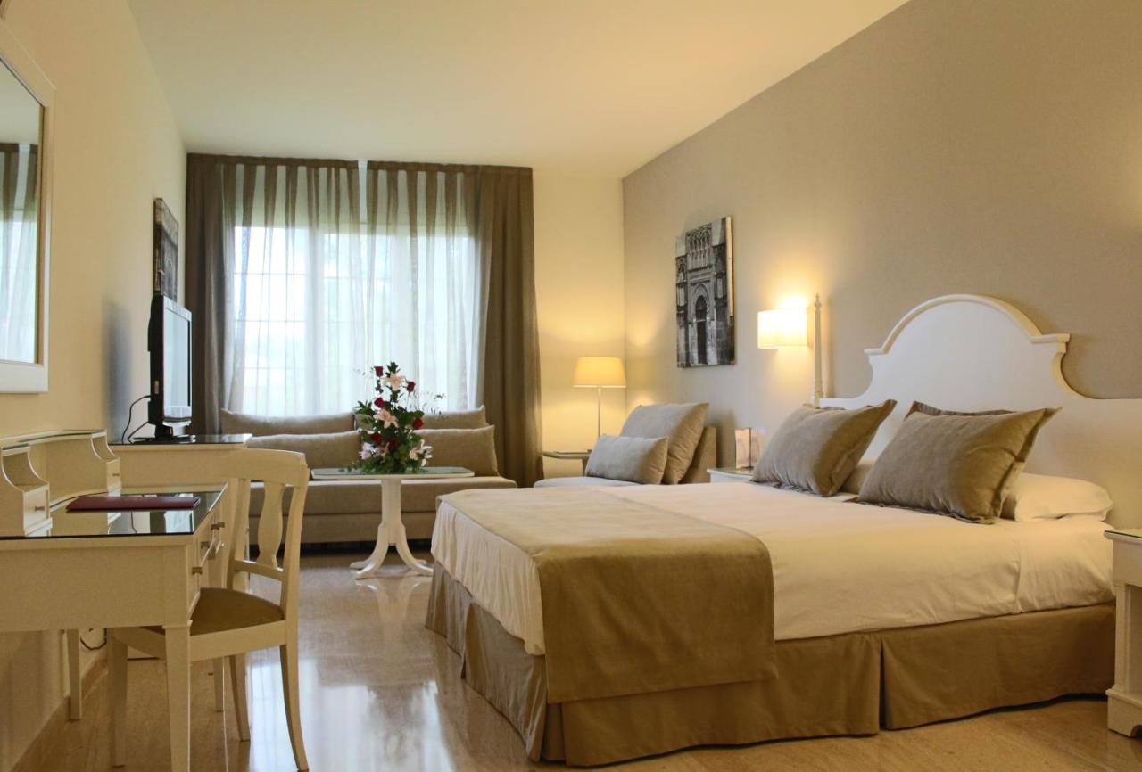 Crisol Jardines De 4* Cordoba