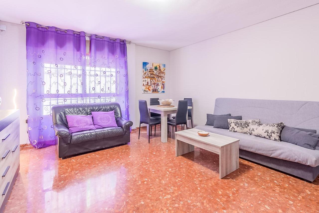 Apartamento Laura. Estancia Agradable En *