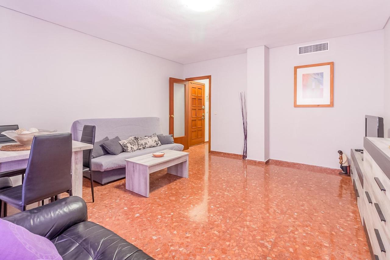 Apartamento Laura. Estancia Agradable En * Córdoba