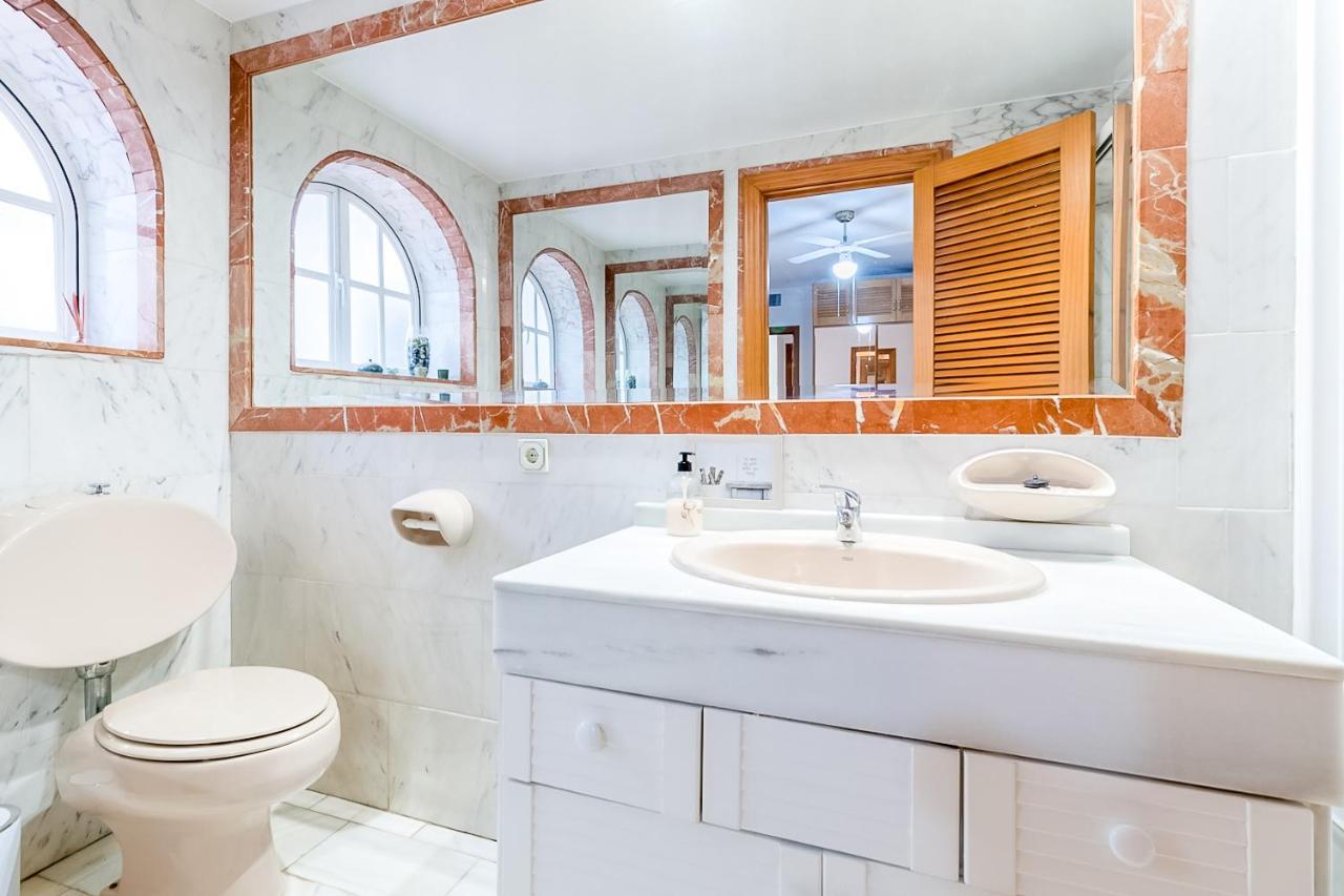 Apartamento Laura. Estancia Agradable En *