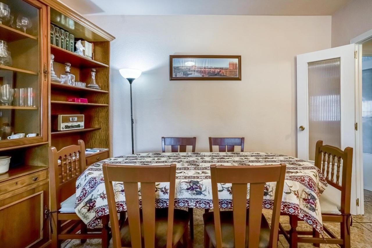 Apartamento En Casco Antiguo De *