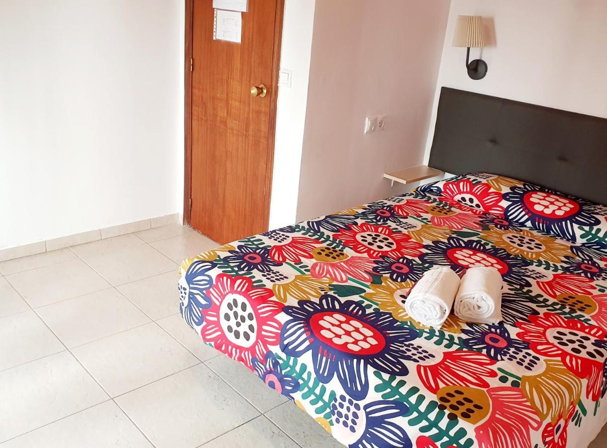 Arc House Ribera Only Adults Hostal