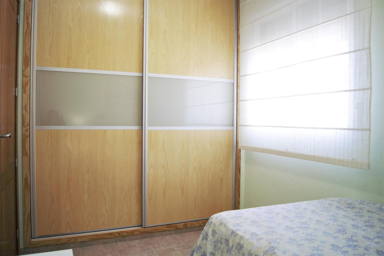 Apartment Amplio Piso 8 Mts Mezquita - Wifi - A/C - Parking Cordoba