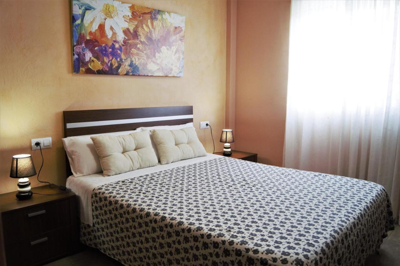 Amplio Piso 8 Mts Mezquita - Wifi - A/C - Parking *
