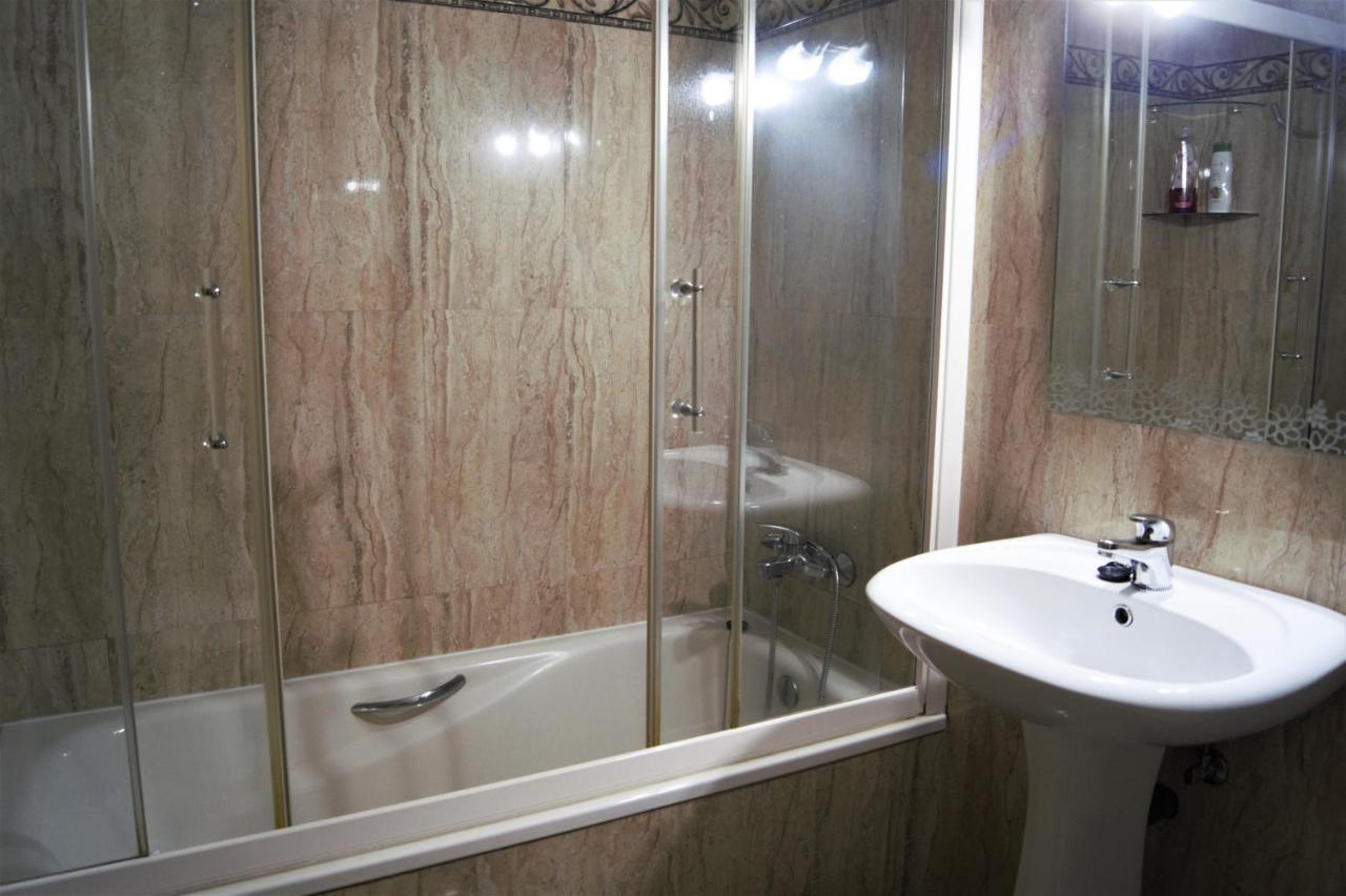 Apartment Amplio Piso 8 Mts Mezquita - Wifi - A/C - Parking Cordoba