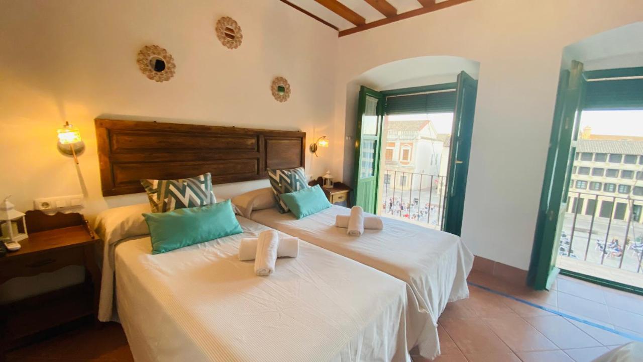 Bed & Breakfast Hostel Plaza Mayor Corredera