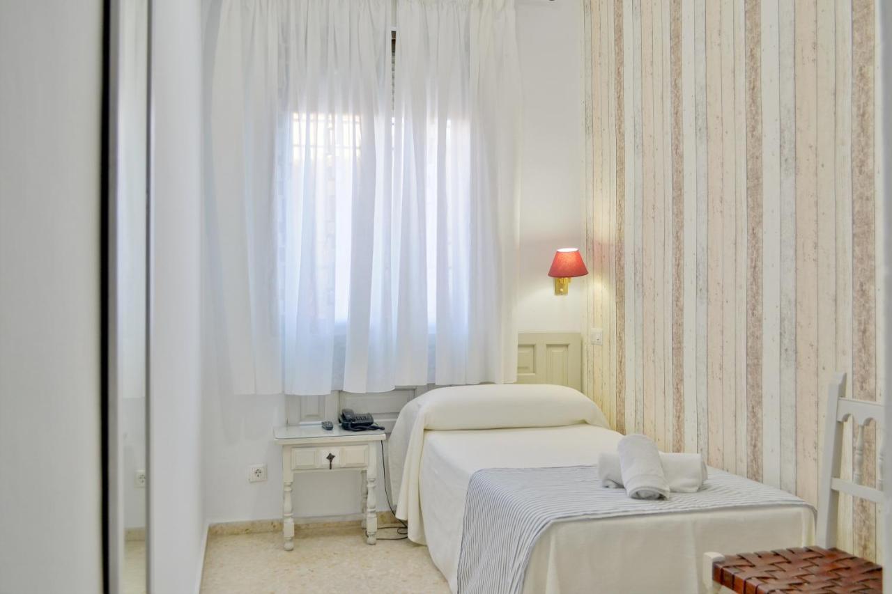 Marisa Hotel 2*