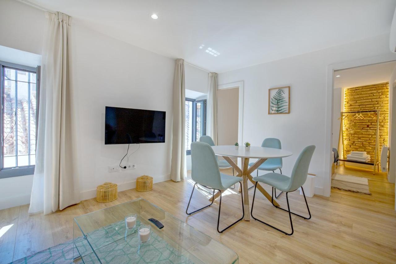 Victoria Apartment