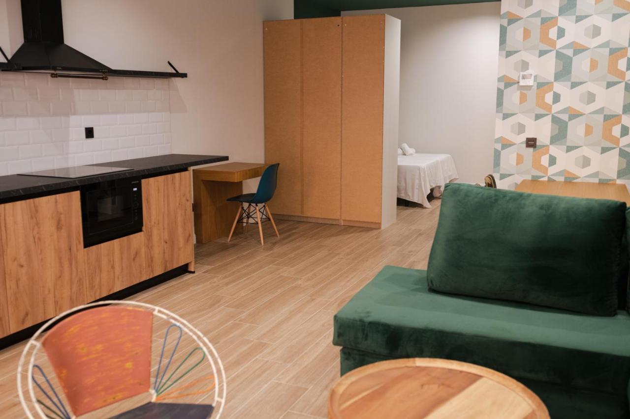 Ziryab Apartamentos 3 *