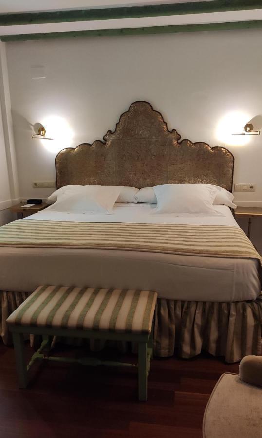 Hotel Casas De La Juderia De 4*