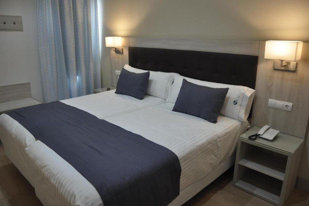 Hotel Selu 3*