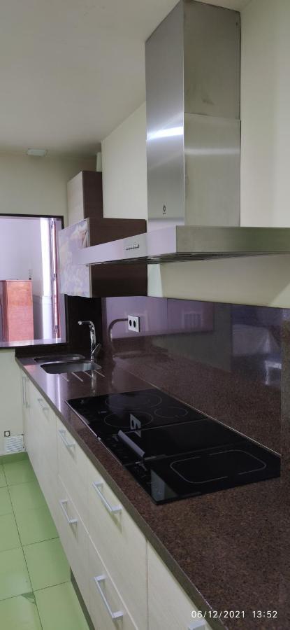 Patio Privado, Parking Gratis Y A Un Paso Del Vial Cordoba
