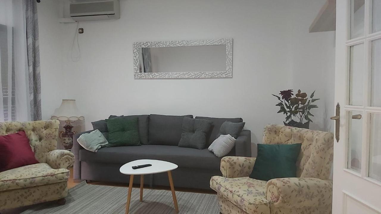 Apartment Patio Privado, Parking Gratis Y A Un Paso Del Vial *